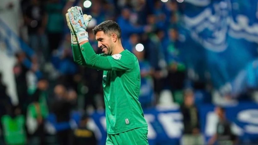Official: Al Faisaly Signs Spanish Goalkeeper Fernando Pacheco