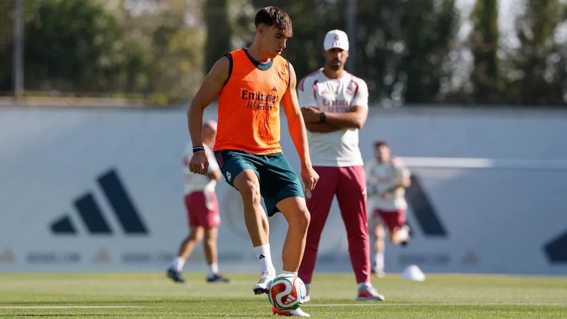 Carlos Espe joins Real Madrid training