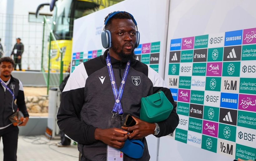 Al Khaleej firma a Musa Barrow hasta 2027