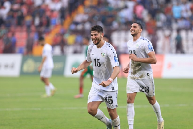 Al Ahly observa a un defensor palestino