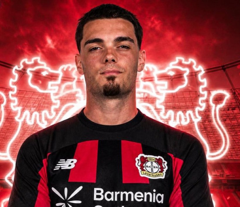 Le Bayer Leverkusen s'assure Miguel Gutierrez de Naples