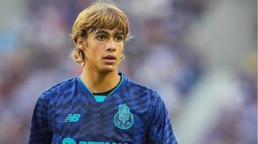 Roma abre negociaciones con Porto para fichar a Rodrigo Mora