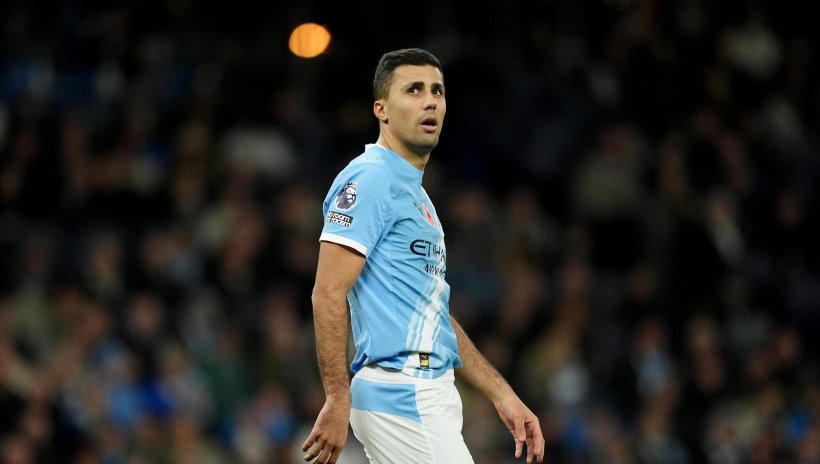 Barcelona and Manchester City in Tug-of-War Over Rodri Deal