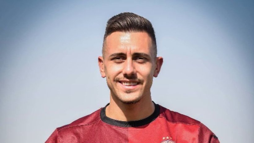 Ceramica Cleopatra Signs Al Ahly's Gradychar