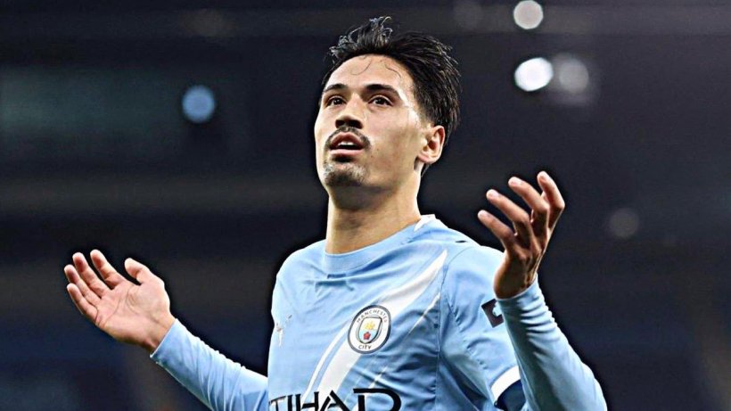 Al Qadsiah proche de signer Tijani Reinders de Manchester City