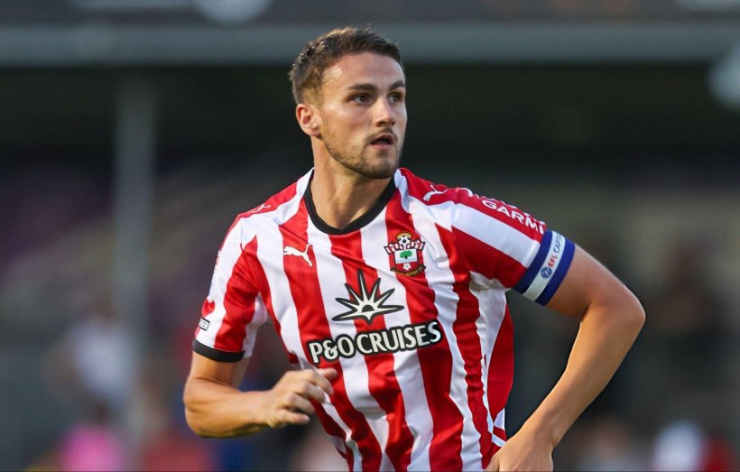Benfica se acerca a Harwood-Bellis del Southampton