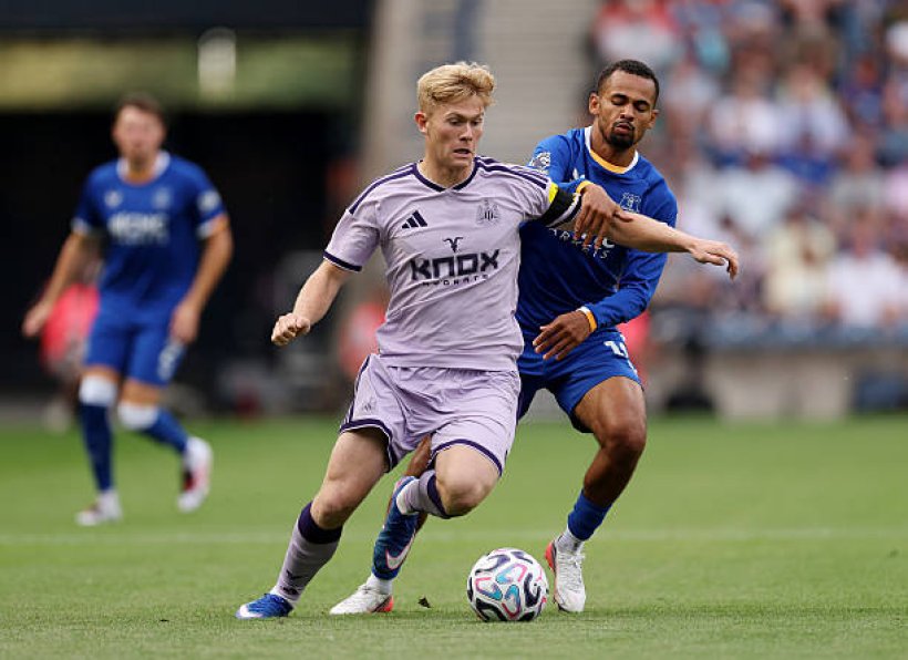 Lewis Hall Declara Sus Intenciones de Transferirse al Manchester United