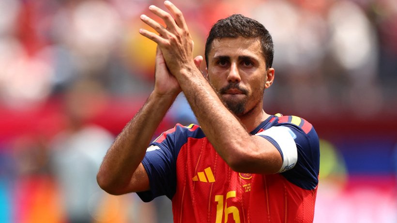 Barcelona Finalizes Third Offer for Rodri Deal