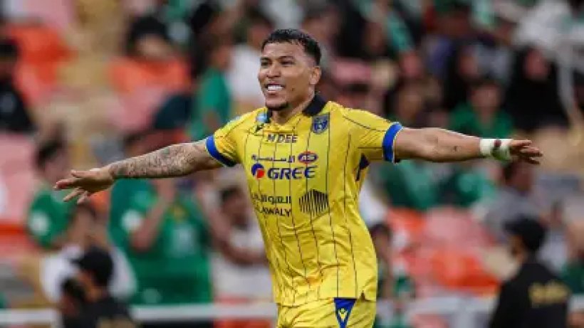 Official: Al Shabab Signs Roger Martinez
