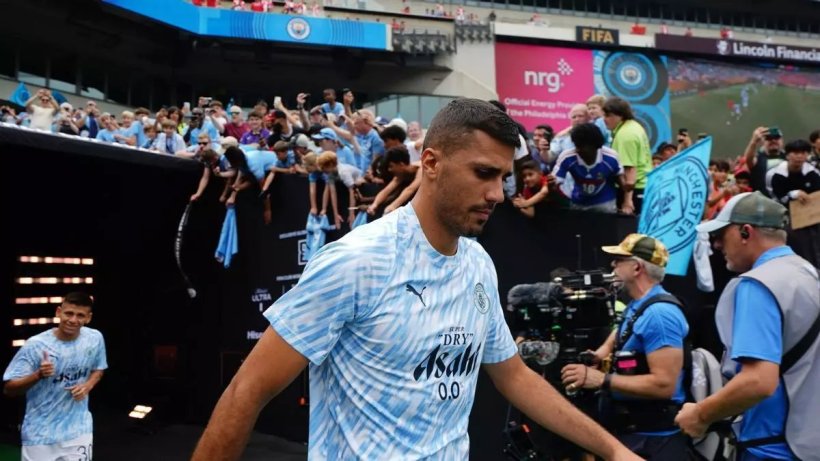 Rodri and Cancelo Arrive in Barcelona Today