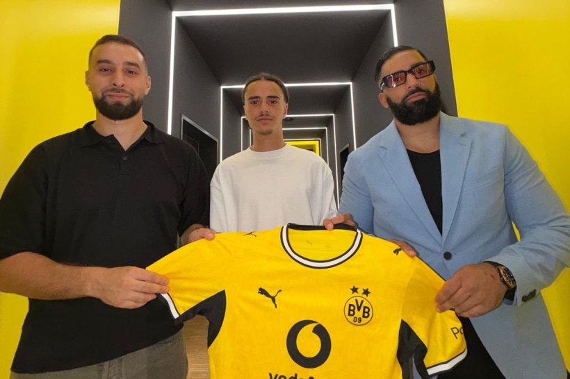 Dortmund Signs Young French Talent from Eighth Division