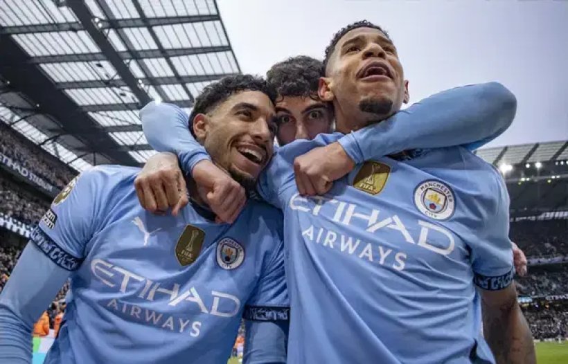 Tottenham vise un duo de Manchester City