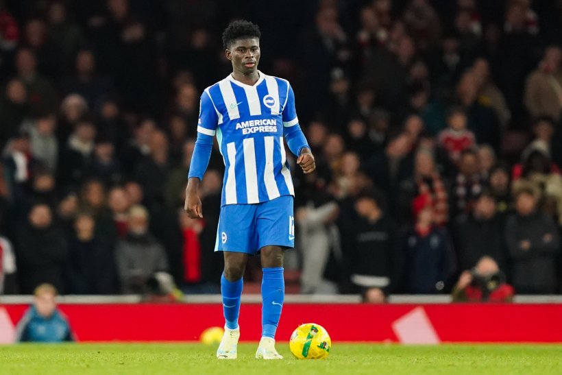 Manchester United Finalizes Carlos Baleba Deal