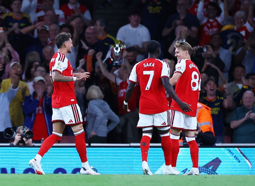Arsenal Kicks Off Title Defense with Big Win Over Coventry