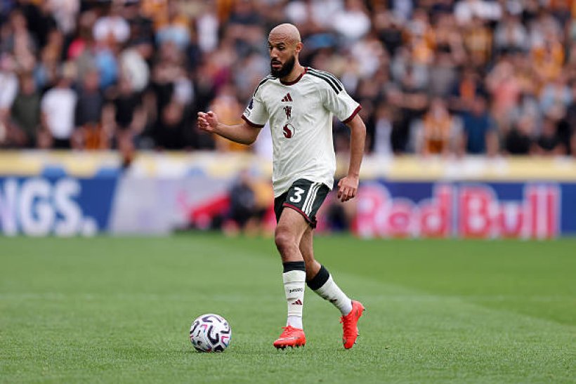 Manchester United Faces Crucial Decision on Mazraoui Amid Milan Interest