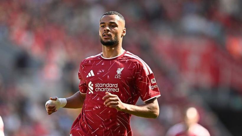 ليفربول يضع شرطًا لرحيل جاكبو ومان سيتي يدخل السباق