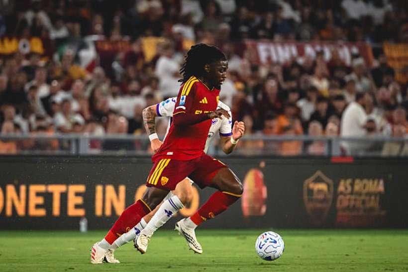 Chelsea s'accroche à la signature de Koune alors que Manchester United sort de la course
