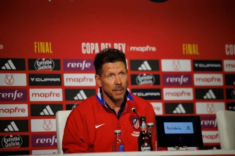 Simeone Leaves Door Open for Julian Alvarez's Future!