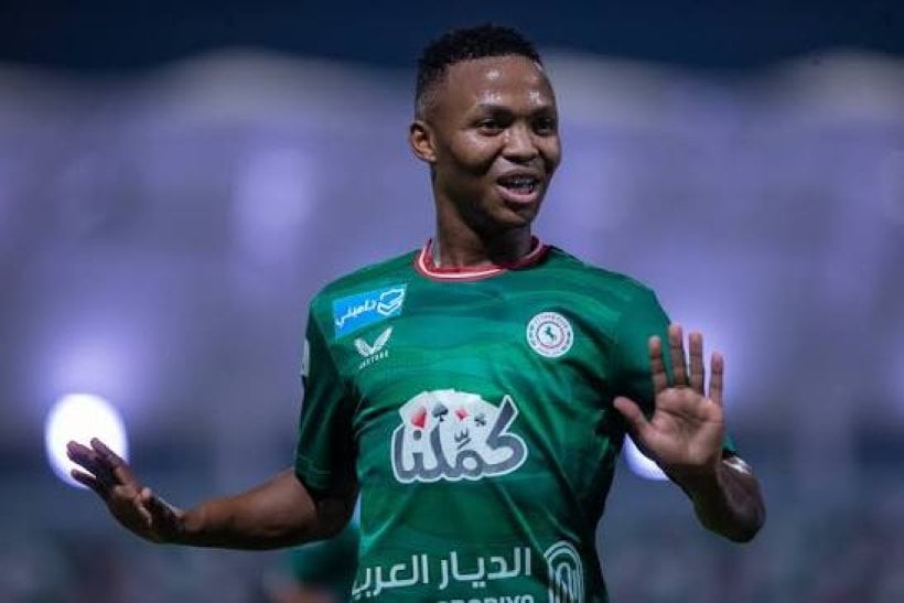 Officiellement.. Mohau Nkota revient à Orlando Pirates en prêt d'Al-Ettifaq