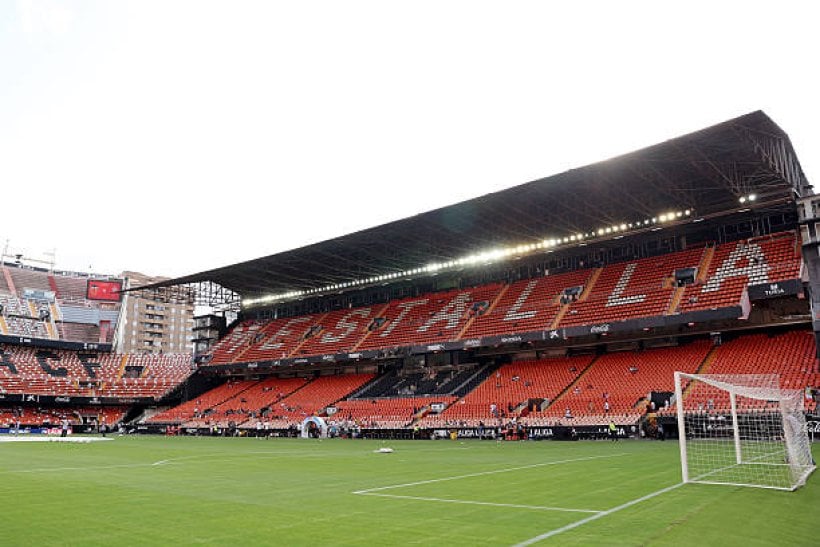 Barcelona bids farewell to old Mestalla before Valencia's move to new stadium