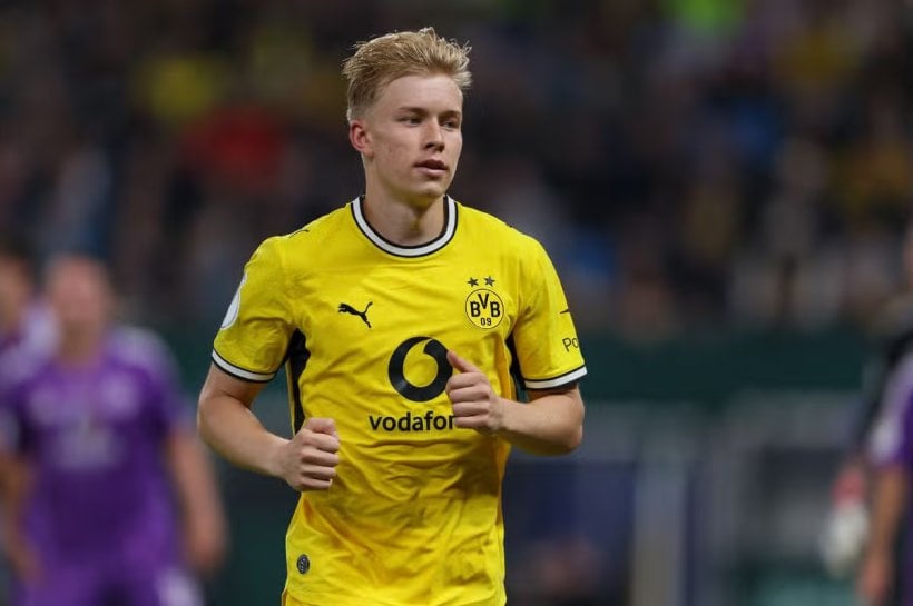 Manchester United targets Daniel Svensson in January…