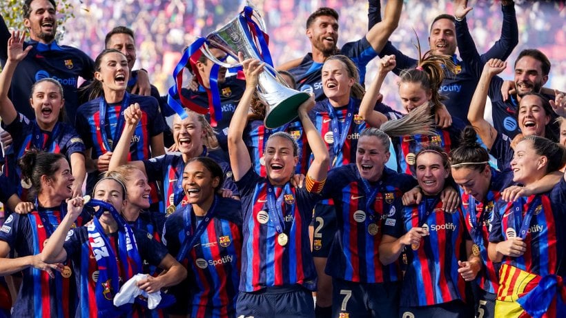 قائمة الأندية المرشحة لجائزة أفضل نادٍ نسائي لعام 2026