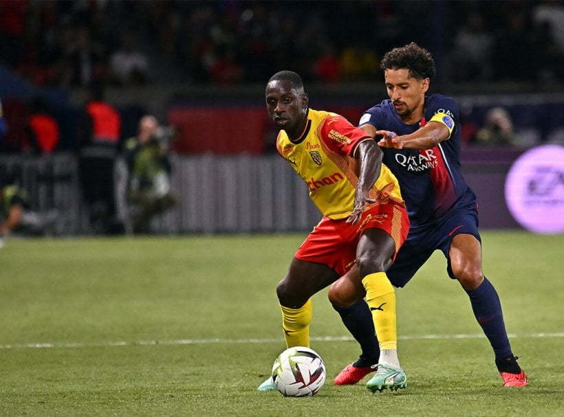 How many points do French teams need to qualify for the knockout stages in the UEFA Champions League?