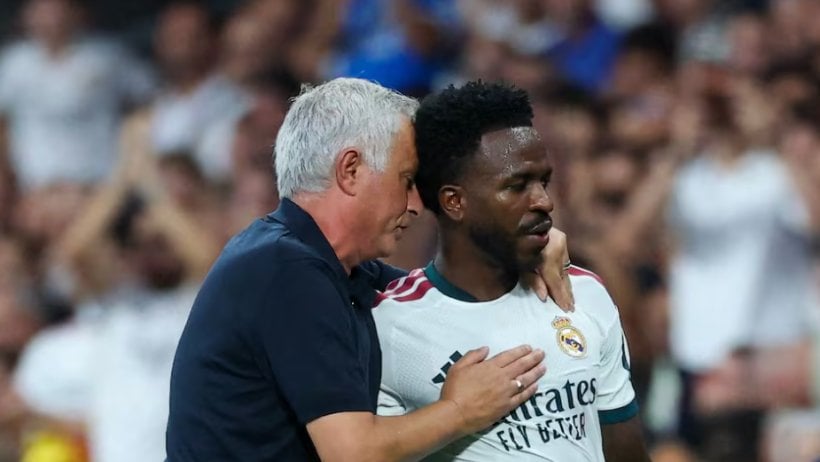 Mourinho apoya a Vinicius tras los pitos en el Bernabéu