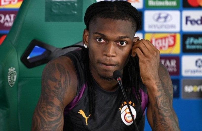 Leao révèle les coulisses de son départ du Milan AC : il est temps de changer d'air