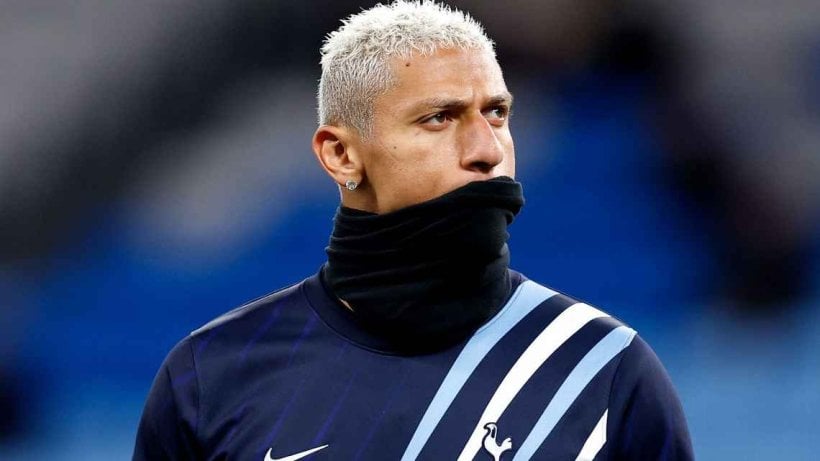 Tottenham fixe le prix de 20 millions d'euros pour Richarlison face à l'intérêt arabe et turc