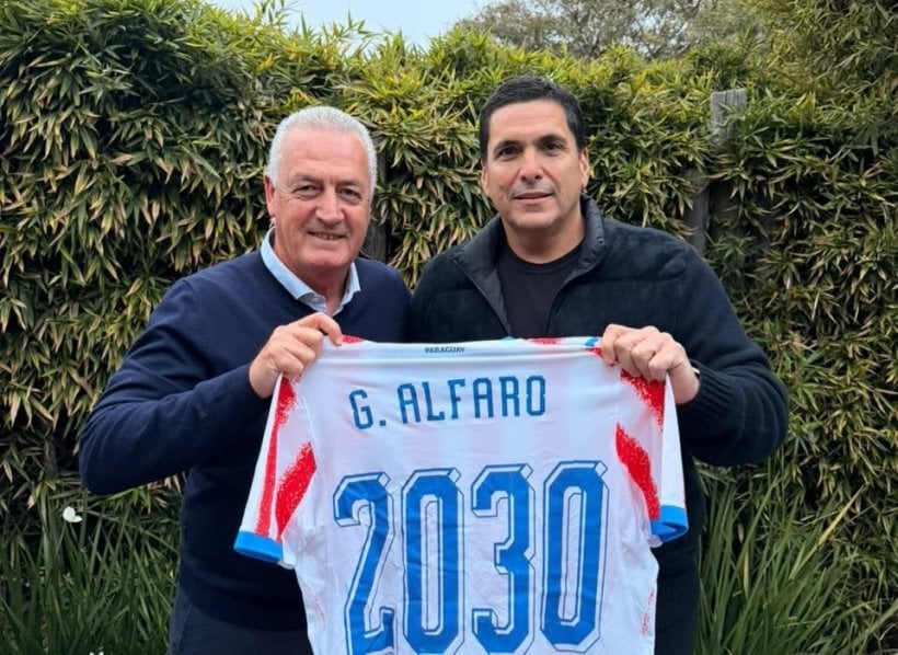 Renovación del contrato de Alfaro con la selección de Paraguay