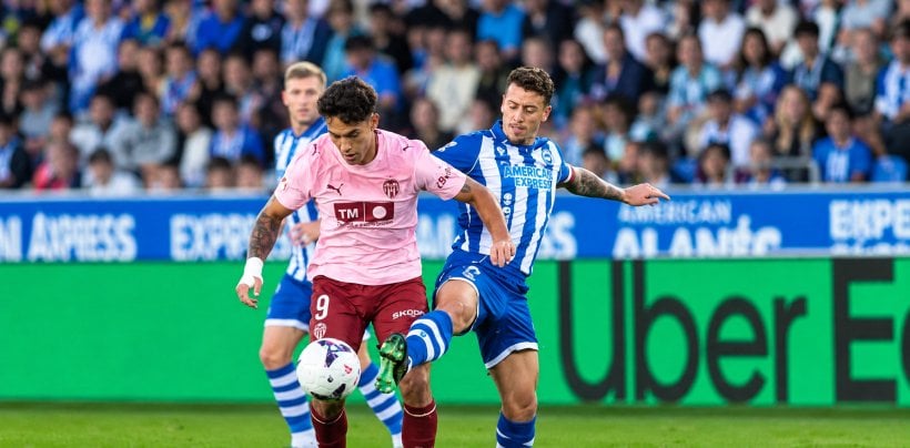 Valencia regain their balance after victory over Alavés