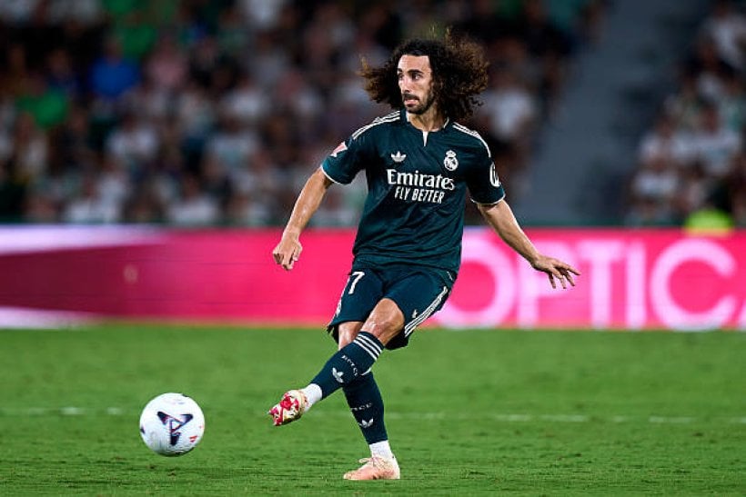 Cucurella escapa de las críticas por error ante el Elche