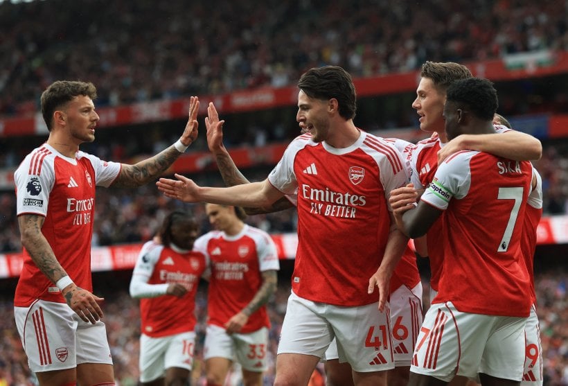 Arsenal travaille à renouveler les contrats du duo