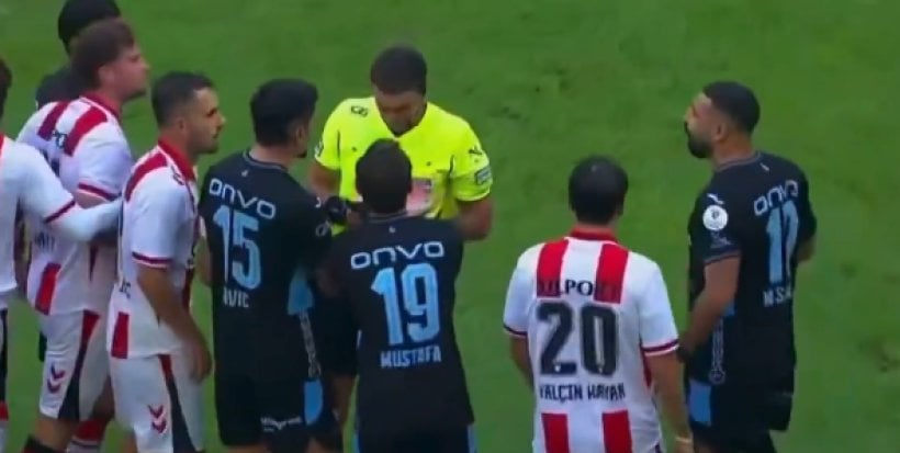 مشادة حادة لمحمد صلاح أمام سامسون سبور