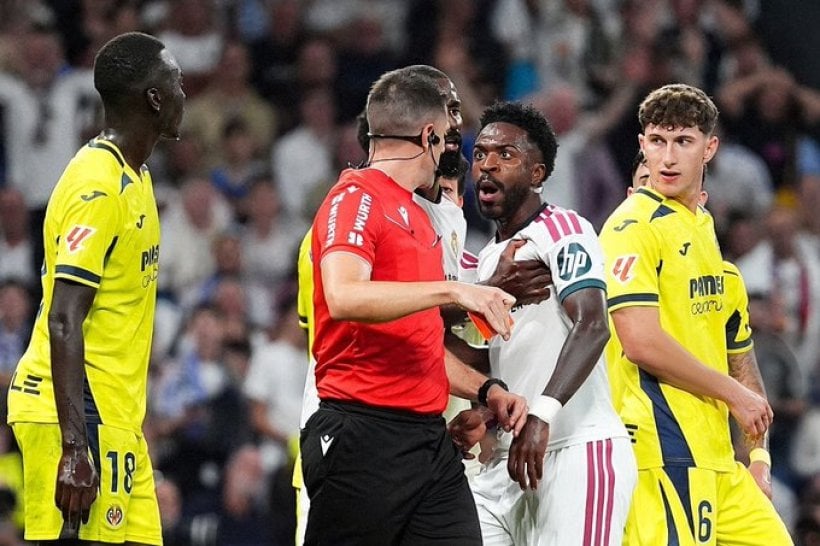 Disallowed goal for Vinícius and his red card against Villarreal
