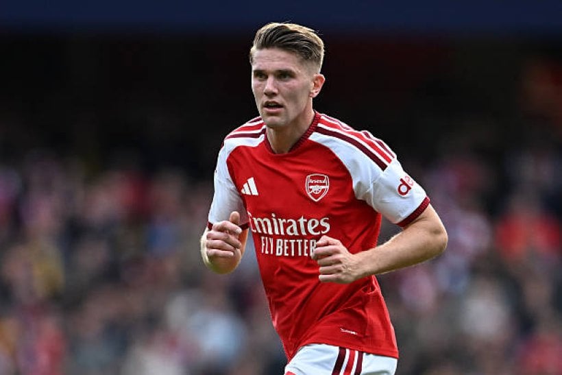 Giochiris plans to leave Arsenal in January