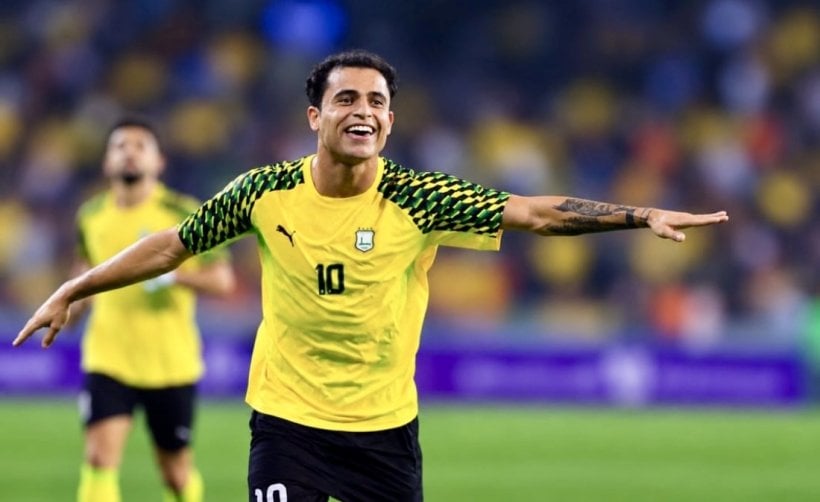 What is the secret behind Ibrahim Bayesh's immunity in the Iraq national team?