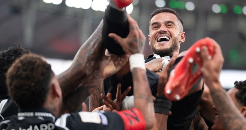 Coutinho leads Santos to victory over Fluminense