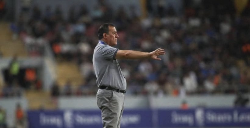 Bassem Qassem criticises the professionals and management may threaten dismissal