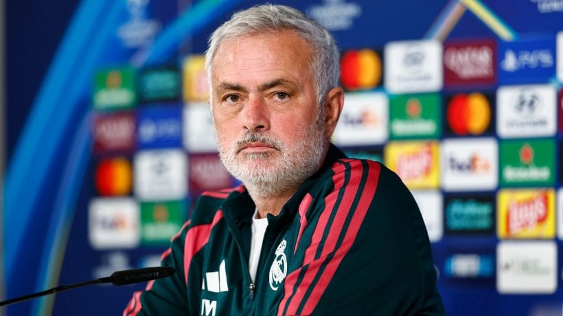 مورينيو: من المبكر القول أن ريال مدريد مرشح للقب، وهذا موقف فينيسيوس