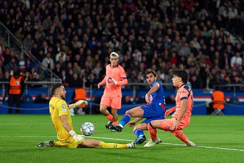 Juan García brille avec le FC Barcelone malgré la défaite contre le Paris Saint-Germain