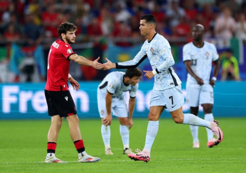Cristiano Ronaldo envía un mensaje conmovedor a Kvaratskhelia tras su grave lesión