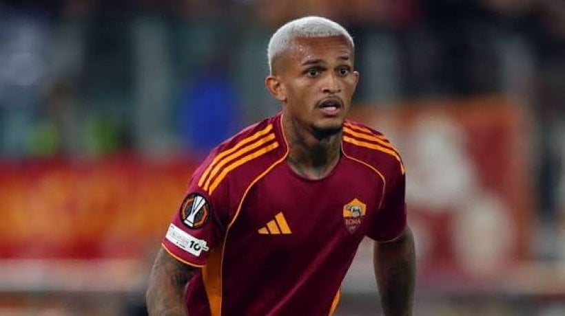 Milan eye Wesley, AS Roma full-back, amid Inter and Atlético competition