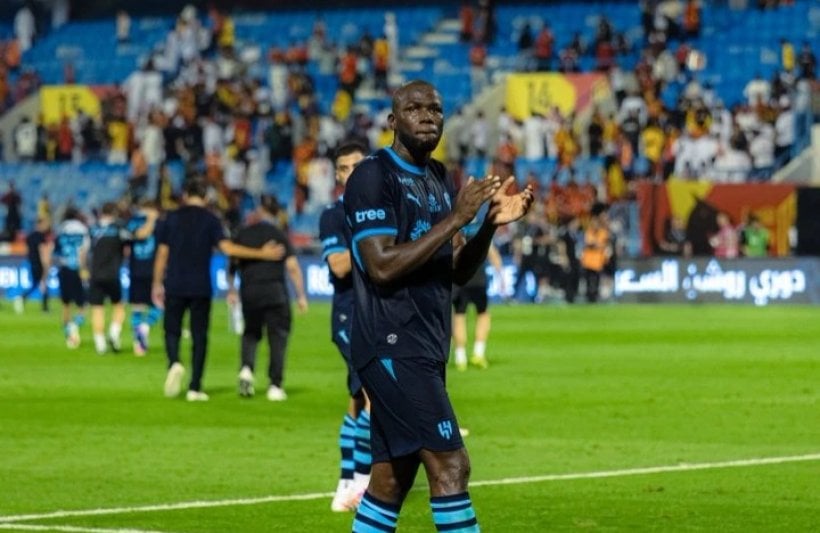 كوليبالي يكشف سر تحول الهلال أمام القادسية بعد الاستراحة