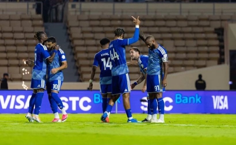 نيوم يهزم أبها بثنائية في دوري روشن