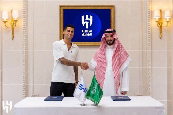 رسمياً.. الهلال يعلن تعاقده مع جواو كانسيلو