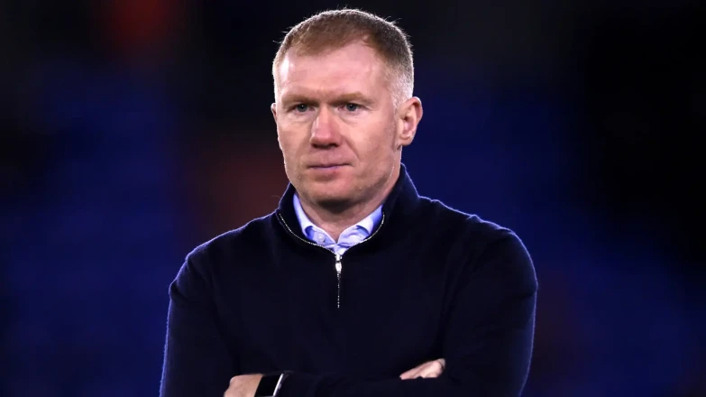 Scholes: Manchester United must sign a striker