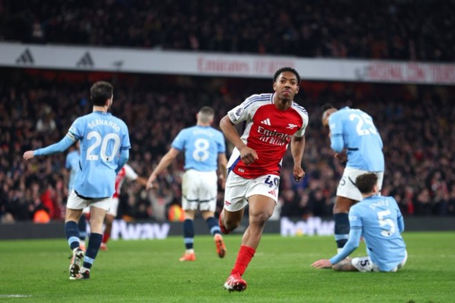 Arsenal achieves a landslide victory over Manchester City in the Premier League