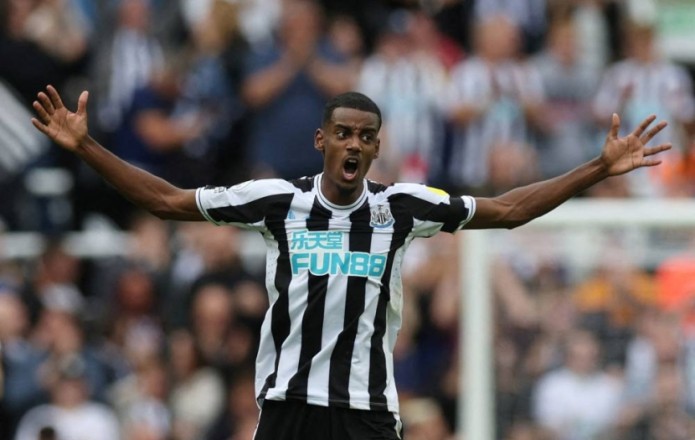Newcastle Makes a Definitive Decision on Alexander Isak